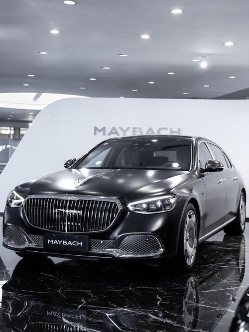 成都50岚图汽车的售后服务让用户无忧出行，迈巴赫未来的豪华车趋势